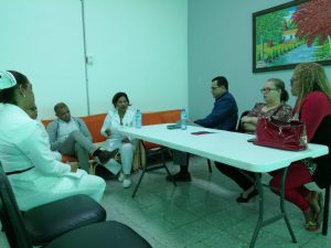 El Director Regional de Salud Dr. Freddy Abad Fabián se reune con las directoras de los hospitales Pedro. E. Marchena y José. A. Columna del municipio de Bonao