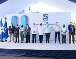 Read more about the article SNS entrega 32 equipos Rayos X a 27 hospitales de los nueve Servicios Regionales de Salud