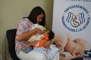 Read more about the article Lactancia materna previene enfermedades en la infancia