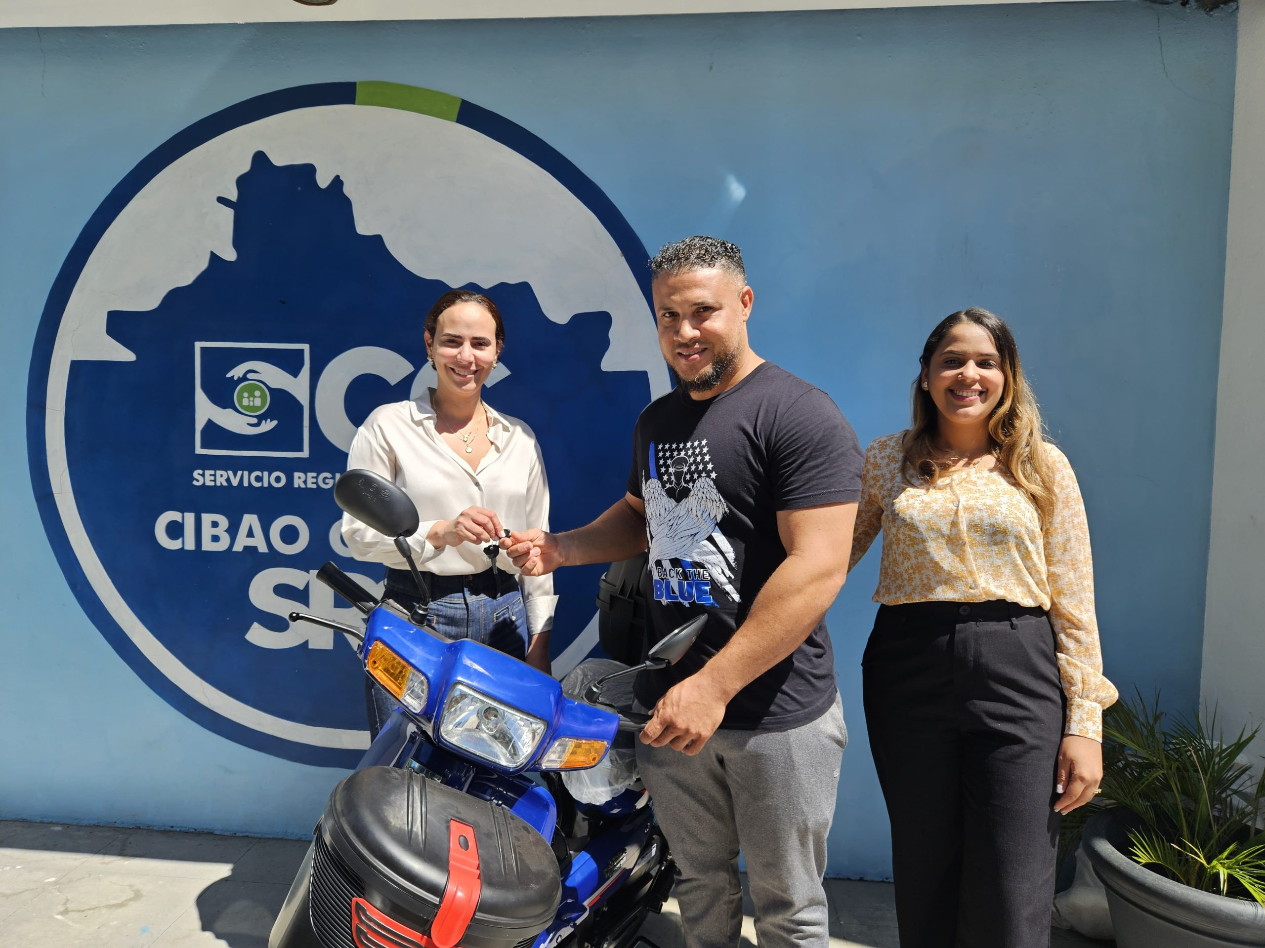 Read more about the article La Regional de Salud Cibao Central Fortalece la Mensajería en las Zonas 7 y 12 con Nuevas Motocicletas