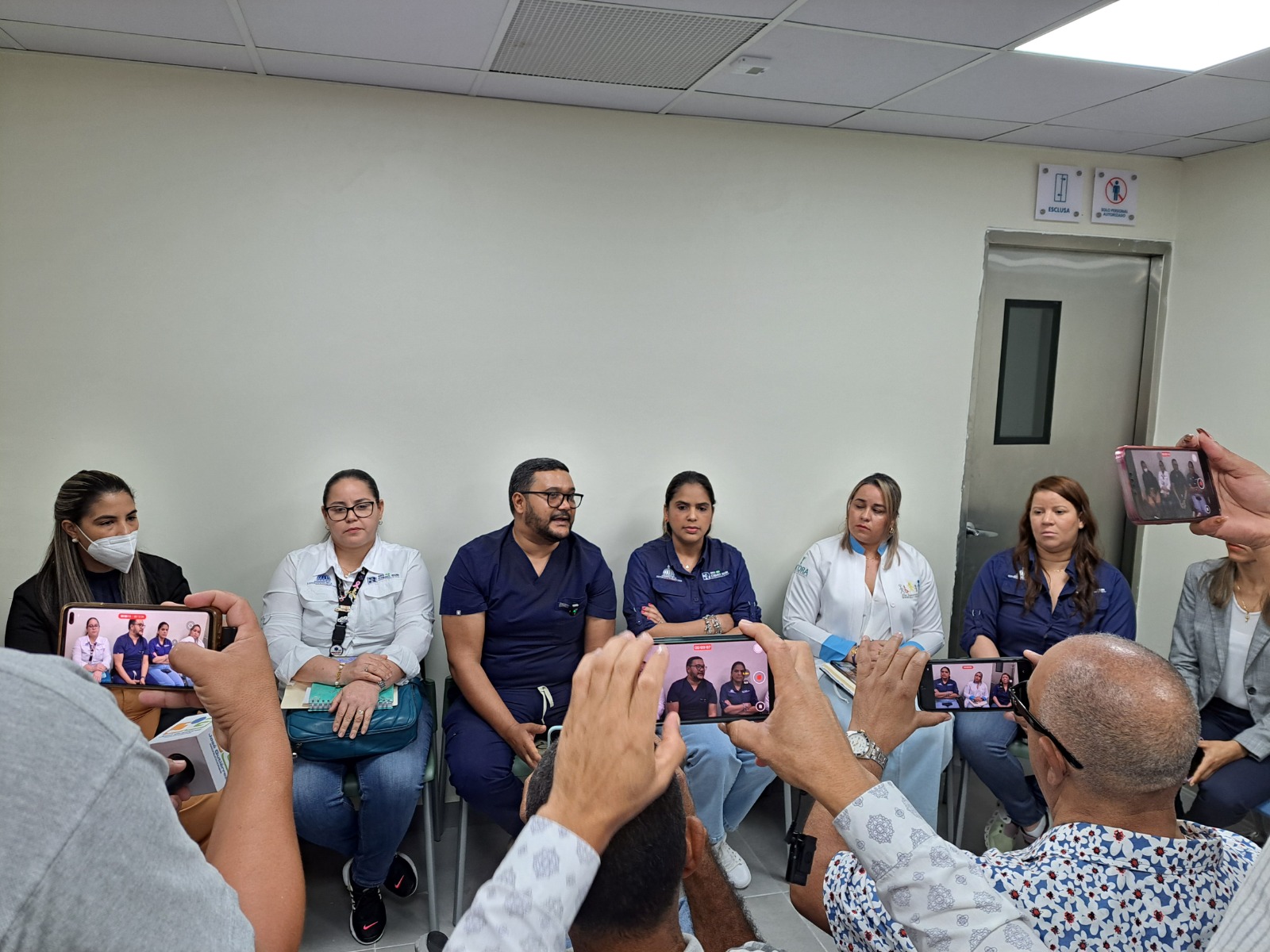 Read more about the article SRS Cibao Sur y autoridades del Hospital Octavia Gautier de Vidal realizan encuentro con la prensa de Jarabacoa para socializar avances y servicios de salud