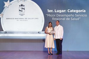 Read more about the article Regional de Salud Cibao Sur y Hospital Prof. Juan Bosch destacan en los Premios Desempeño SNS 2025